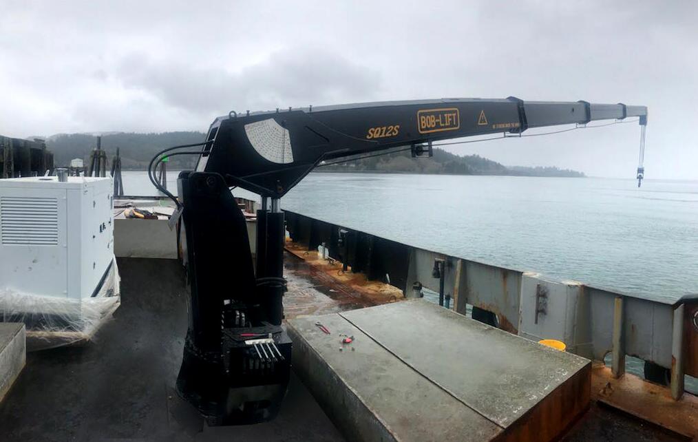 12 ton telescopic boom marine crane 12-тонный морской кран с телескопической стрелой