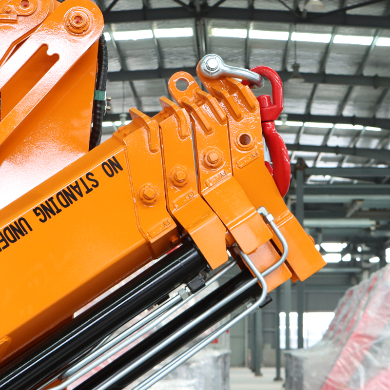 bob-lift-8-ton-knuckle-boom-crane 11